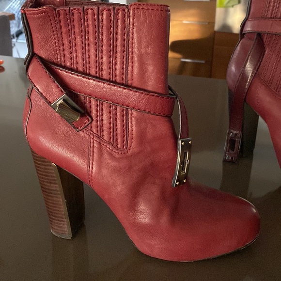 Burgundy BCBG bootie - Picture 2 of 3